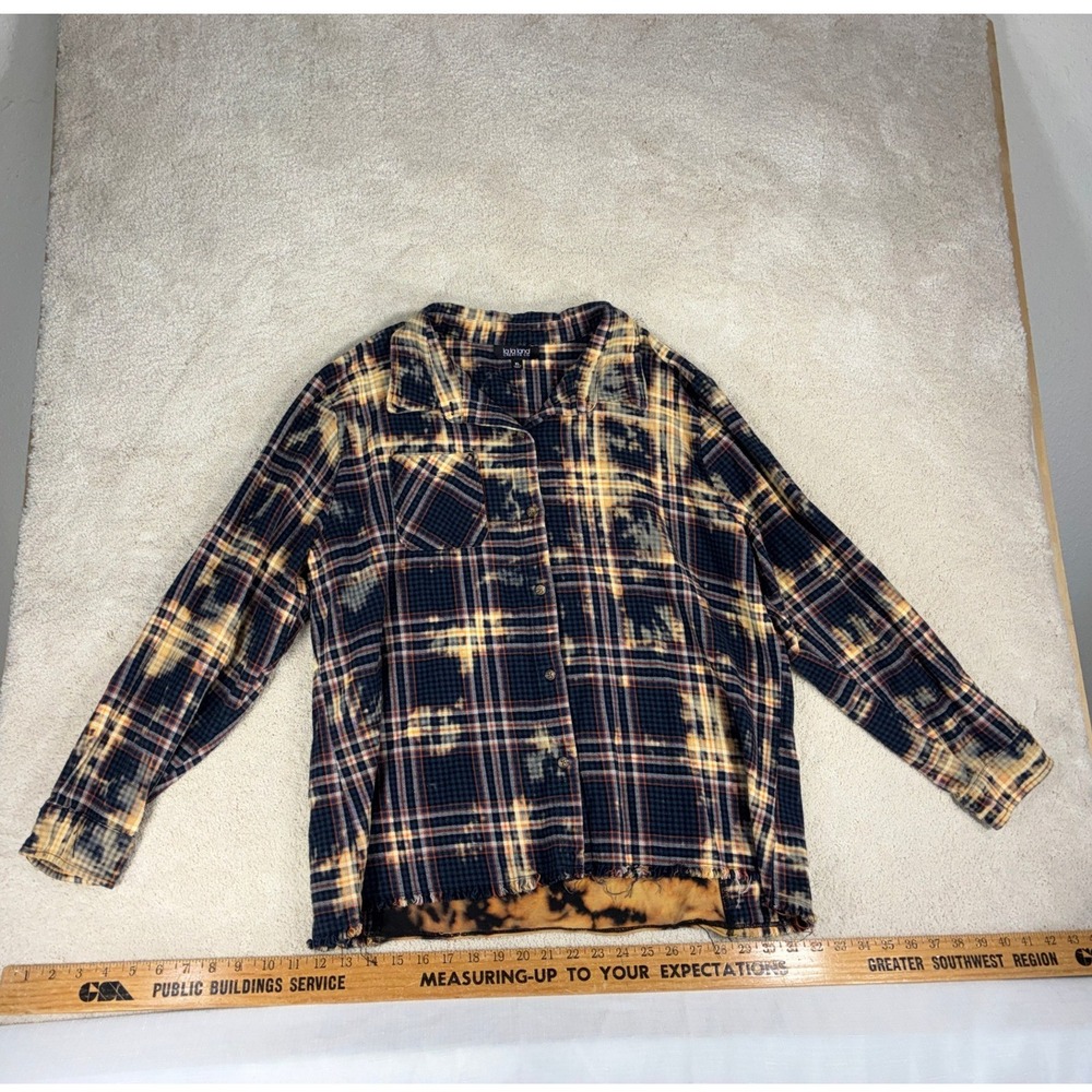 La La Land Creative Co Bleached Plaid Flannel Shirt XL Navy Orange Frayed Hem